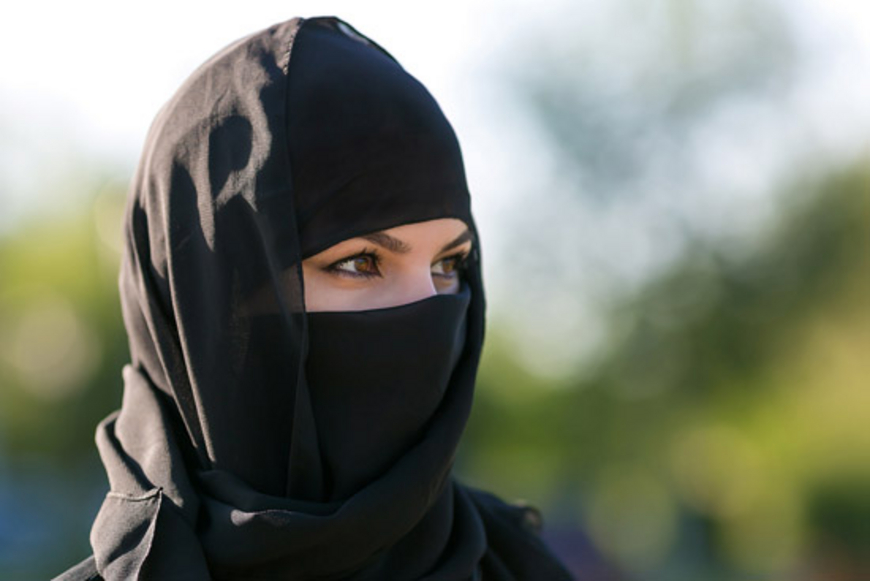 Dissimuler son visage est interdit