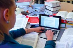 Ouvrages de droit: la stratégie «Open Access» divise