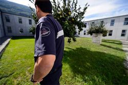 Mesures thérapeutiques au pénitencier: premières limites judiciaires