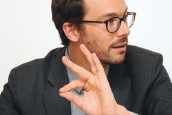 «Il manque un contrôle judiciaire  des recherches secrètes»
